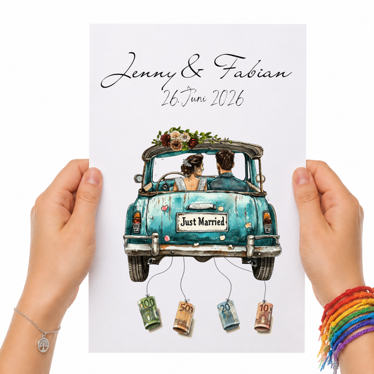 Personalisiertes Hochzeits-Geldgeschenk als Digital Download mit Brautpaar im Vintage Auto, Namen und Datum, Geldscheine hängen an Bändern unter dem Just Married Oldtimer Poster.
