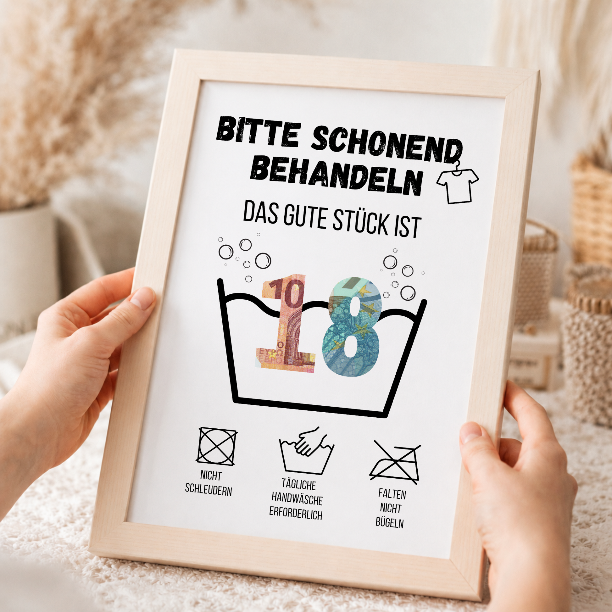 Geldgeschenk zum 18. Geburtstag Waschanleitung mit Euro-Scheinen in der Waschwanne und lustigen Pflegesymbolen, digitaler Download als DIN A4 Printable.