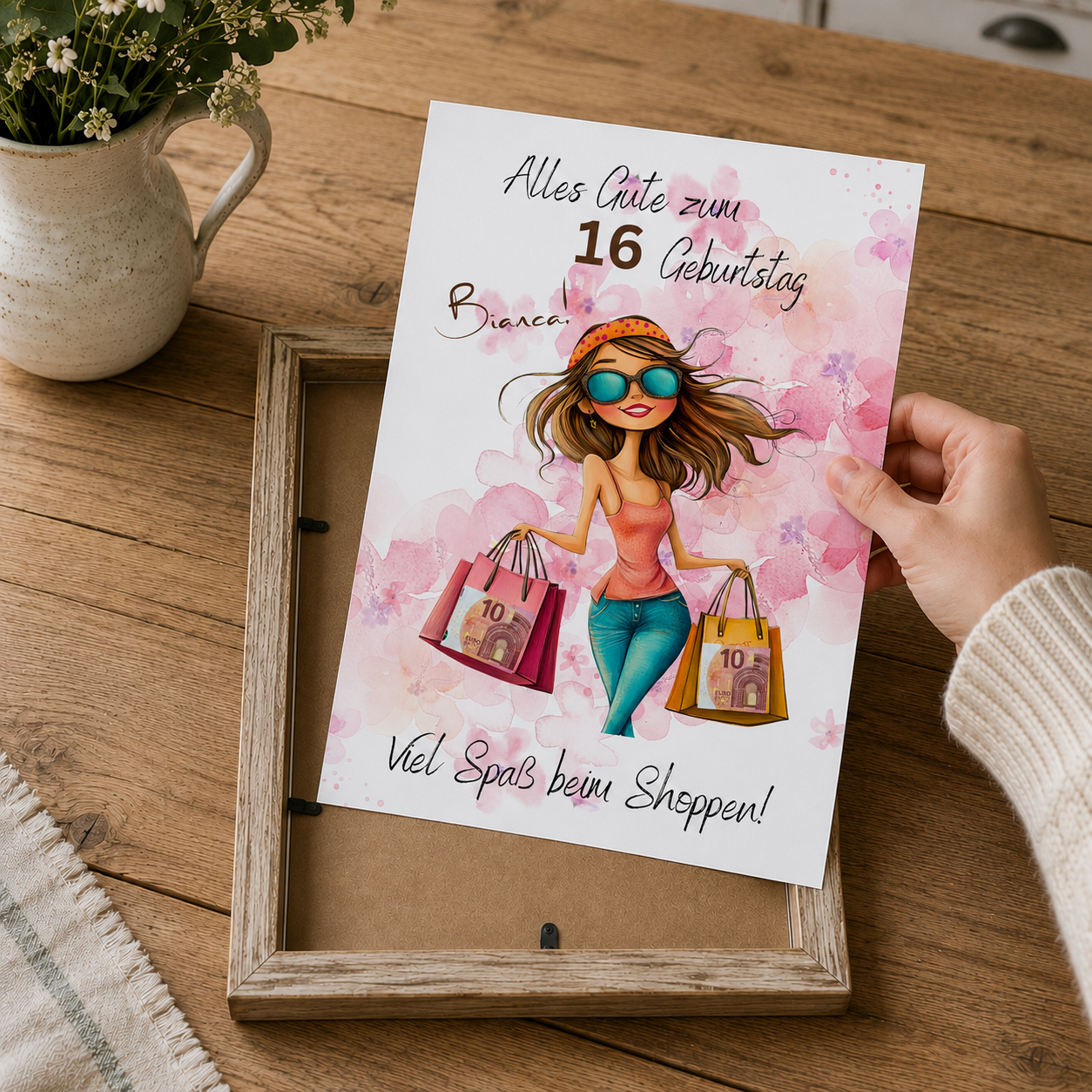 Personalisiertes Geldgeschenk zum Geburtstag als Printable PDF mit Shopping Motiv, Mädchen mit Einkaufstaschen, rosa Aquarell Hintergrund, Name und Alter individuell anpassbar, DIN A4 Digital Download zum Ausdrucken