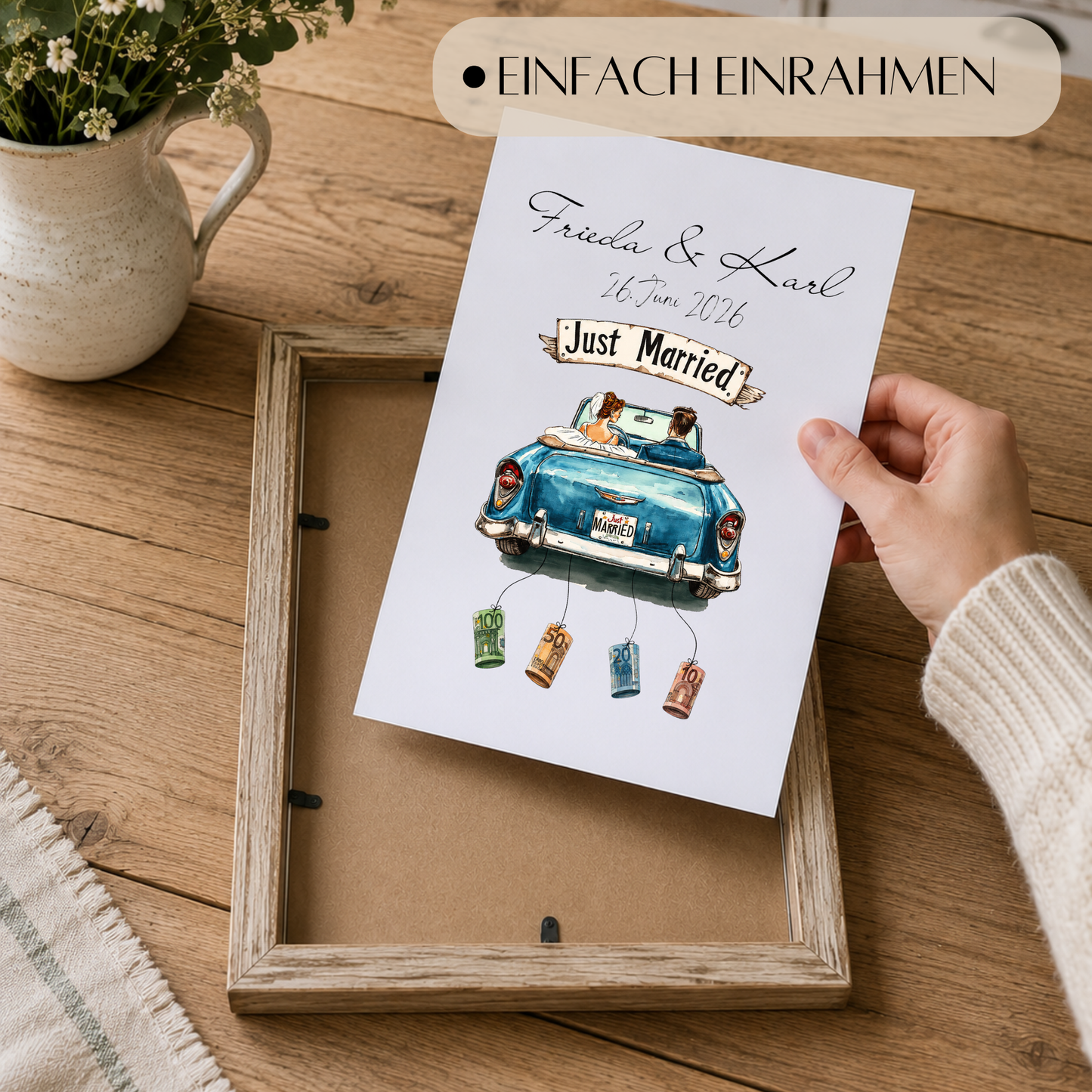 Personalisiertes Geldgeschenk zur Hochzeit mit Brautpaar im blauen Oldtimer Cabrio, Just Married Schild, Namen und Datum als DIN A4 Poster zum Ausdrucken